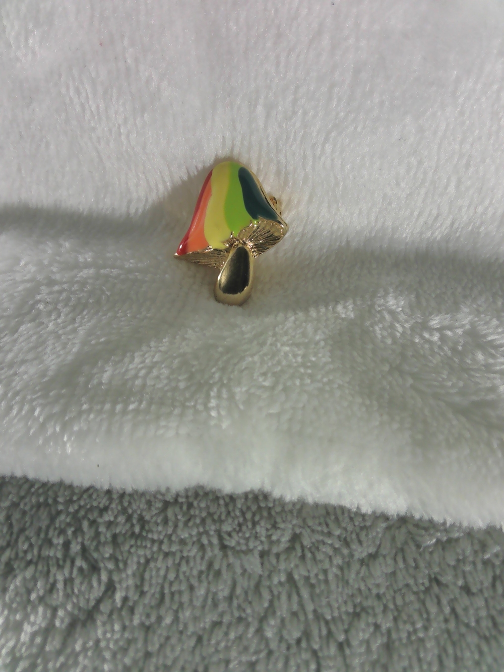 Source Unknown Gold-Tone Mushroom Brooch with Rainbow Enamel